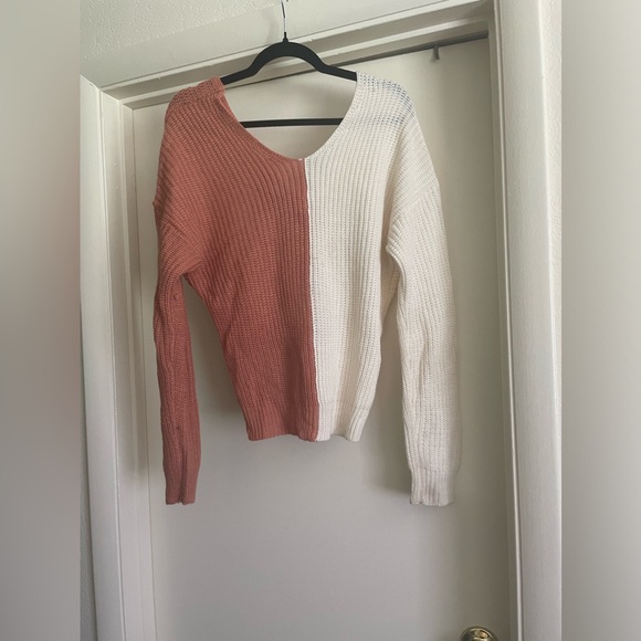 No boundaries two color off the shoulder knot sweater - Picture 2 of 2